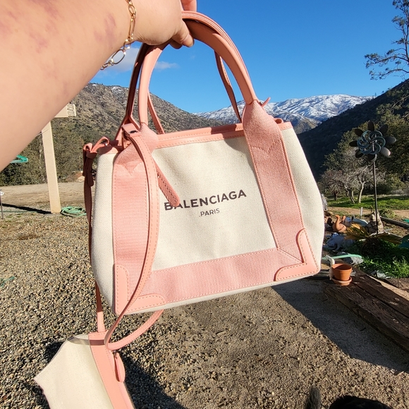 ❌️SOLD❌️Balenciaga bag - Picture 2 of 12